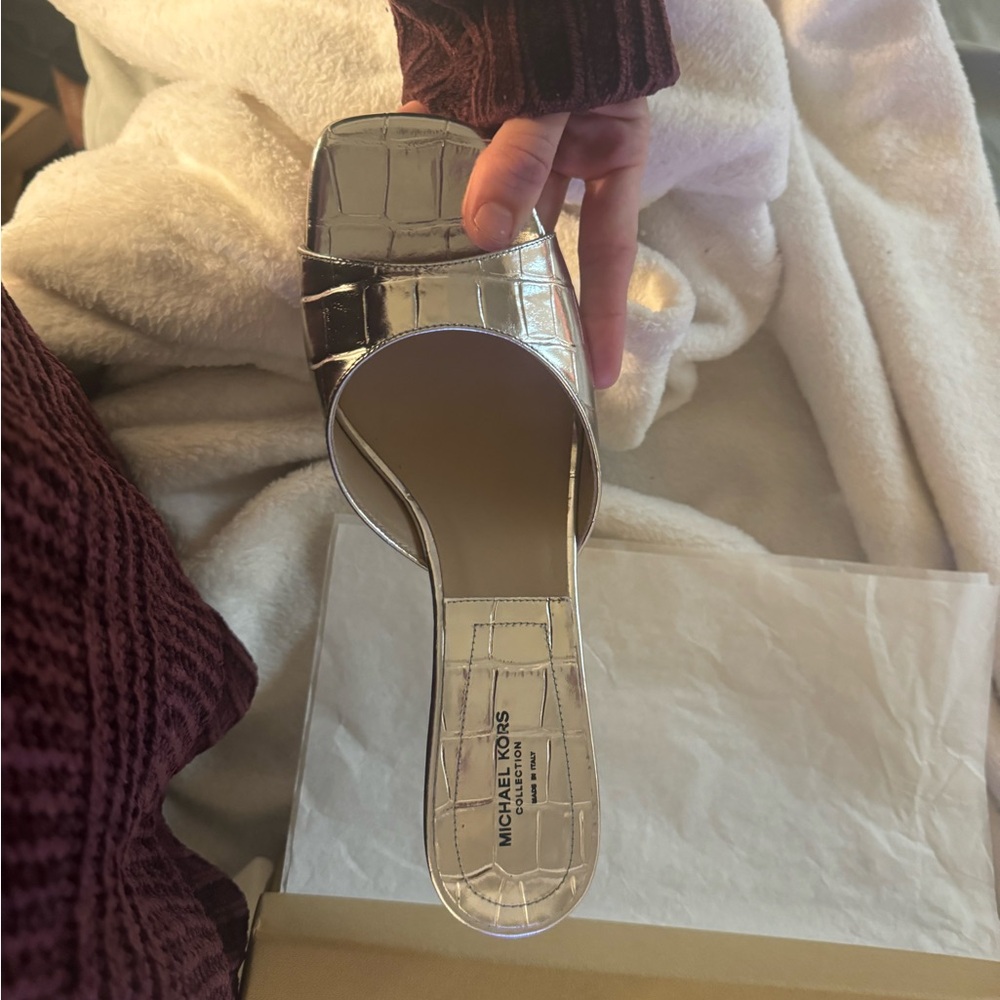 Michael Kors Silver Metallic Sandal - Picture 3 of 7